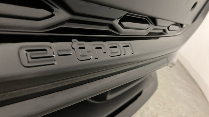 Audi Q6 315kW Quattro 100kWh Black Edition 5dr Auto Electric Estate - Image 41